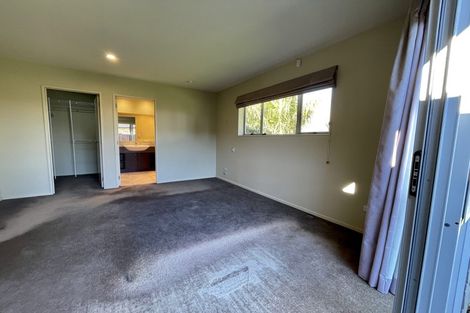 Photo of property in 5 Alvre Place, Flat Bush, Auckland, 2016