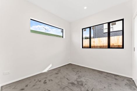 Photo of property in 19b Red Beach Road, Red Beach, 0932