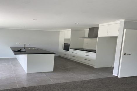 Photo of property in 99a Tuhikaramea Road, Dinsdale, Hamilton, 3204