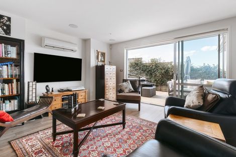 Photo of property in 61 Margaret Drive, Omokoroa, 3114