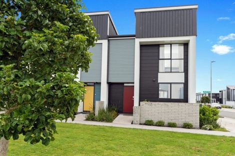 Photo of property in 14 Rangihina Road, Hobsonville, Auckland, 0616
