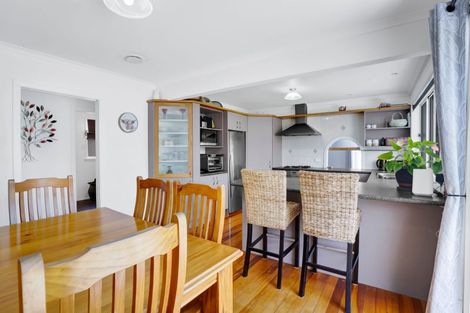 Photo of property in 190a Seaview Road, Westown, New Plymouth, 4310