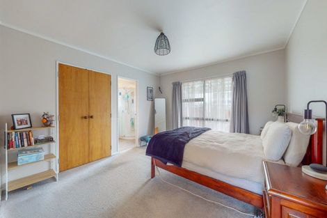 Photo of property in 12 Darlington Street, Ngatea, 3503