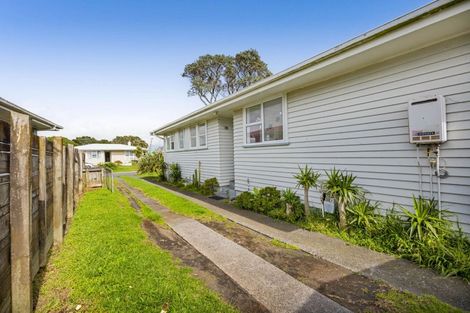 Photo of property in 40 Marama Crescent, Spotswood, New Plymouth, 4310