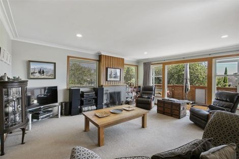 Photo of property in 19 Zion Road, Birkenhead, Auckland, 0626