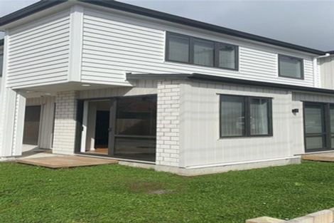 Photo of property in 69 Clevedon Road, Papakura, 2110