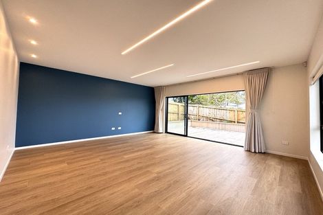 Photo of property in 29c West Harbour Drive, West Harbour, Auckland, 0618