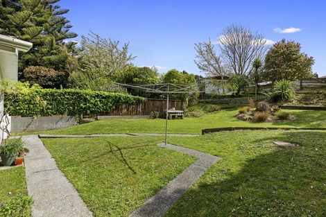 Photo of property in 53 Cedar Street, Maungaraki, Lower Hutt, 5010