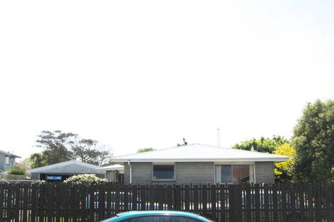 Photo of property in 21 Saint Heliers Crescent, Aranui, Christchurch, 8061