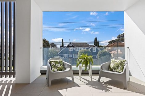 Photo of property in 23 Frater Avenue, Milford, Auckland, 0620