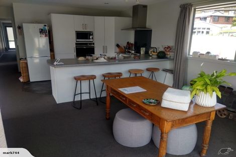 Photo of property in 8 Sandown Street, Waihola, Milton, 9073