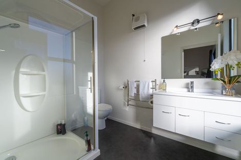 Photo of property in 21 Pop Andrew Drive, Te Anau, 9600