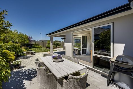 Photo of property in 6 Pelorus Avenue, Poraiti, Napier, 4112