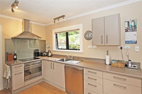 Photo of property in 11 Queens Road, Stepneyville, Nelson, 7010