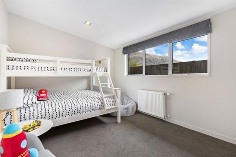 Photo of property in 47 Sylvan Street, Lake Hayes, Queenstown, 9304