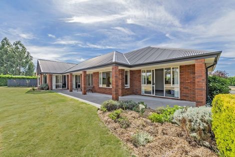 Photo of property in 21 Churchlea Place, Darfield, 7510