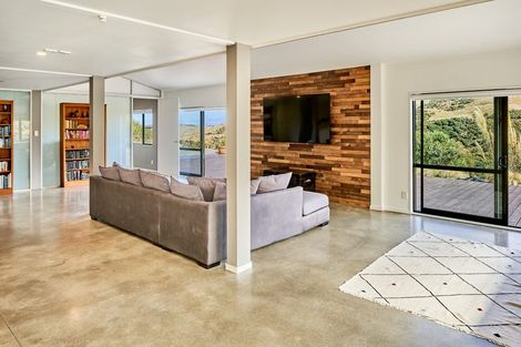 Photo of property in 1029 Ohariu Valley Road, Ohariu, Wellington, 6037