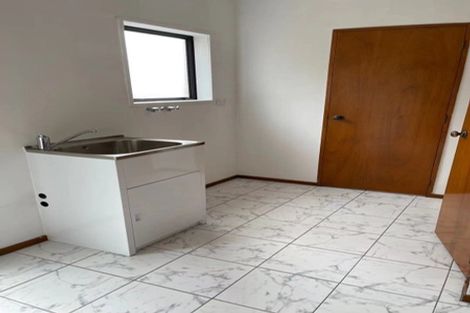 Photo of property in 30 Westpark Drive, West Harbour, Auckland, 0618