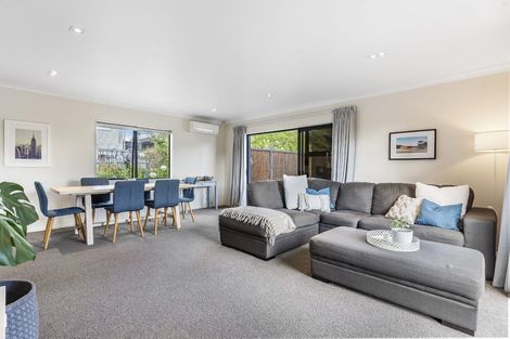 Photo of property in 136 Lynwood Road, New Lynn, Auckland, 0600