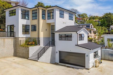 Photo of property in 21a Sovereign Place, Glenfield, Auckland, 0629