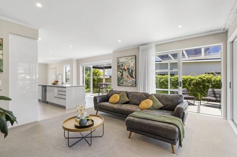 Photo of property in 23 Kukuwai Avenue, Red Beach, 0932