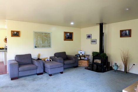 Photo of property in 210 Edward Street, Coromandel, 3506