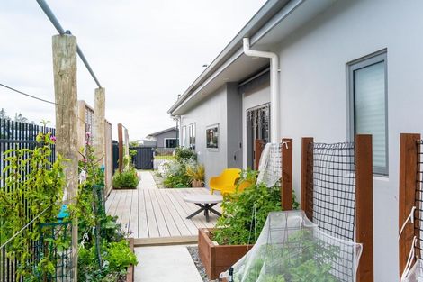 Photo of property in 2 Hurunui Drive, Te Awa, Napier, 4110