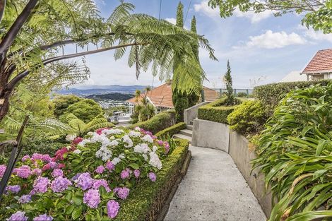 Photo of property in 39 Mills Road, Brooklyn, Wellington, 6021