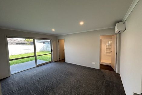 Photo of property in 41 Butterworth Crescent, Papamoa Beach, Papamoa, 3118
