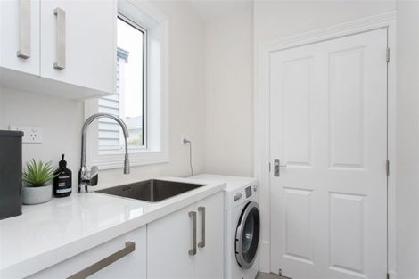 Photo of property in 90 Hawthorne Street, Strowan, Christchurch, 8052