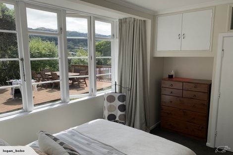 Photo of property in 19a Ranui Terrace, Tawa, Wellington, 5028