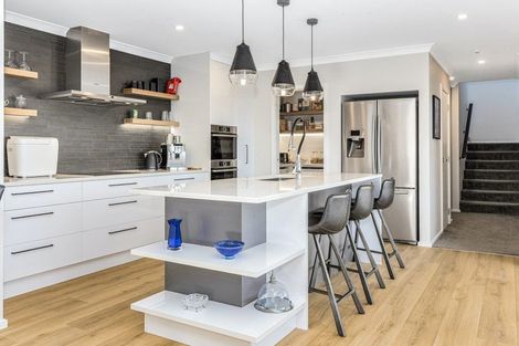 Photo of property in 66 Endeavour Drive, Whitby, Porirua, 5024