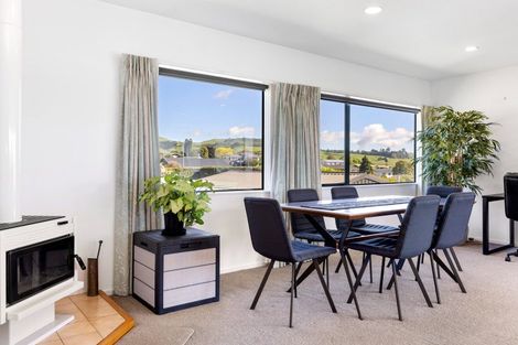 Photo of property in 1 Scenic Heights, Acacia Bay, Taupo, 3330