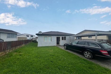 Photo of property in 1 Gambare Place, Wattle Downs, Auckland, 2103