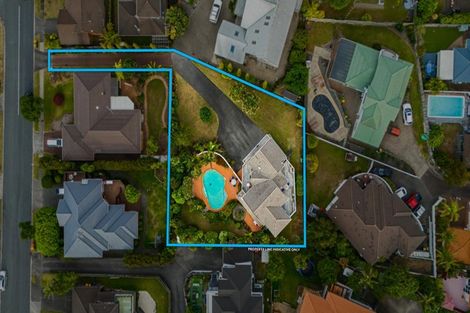 Photo of property in 32 Cherub Place, West Harbour, Auckland, 0618