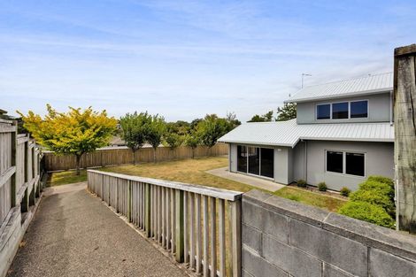 Photo of property in 188 Heta Road, Highlands Park, New Plymouth, 4312
