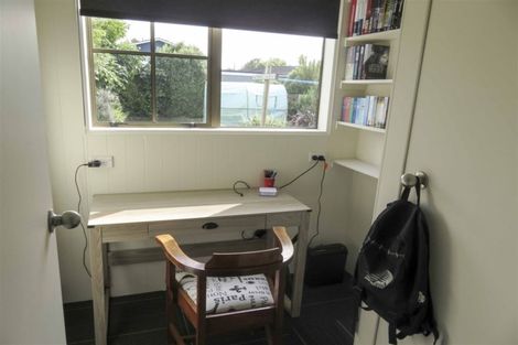 Photo of property in 16 Kildare Place, Waikiwi, Invercargill, 9810