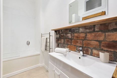 Photo of property in 48 Jackson Street, Island Bay, Wellington, 6023