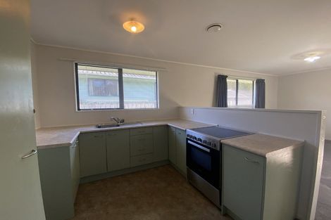 Photo of property in 33 Otanerua Road, Hatfields Beach, Orewa, 0931