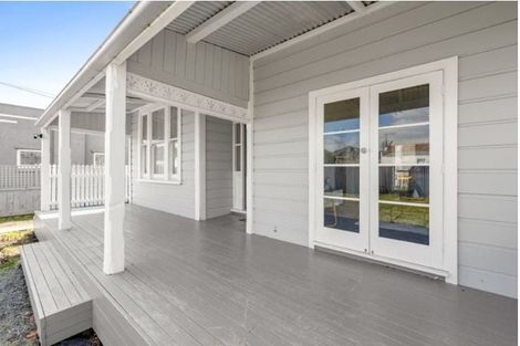 Photo of property in 61 Wesley Street, South Dunedin, Dunedin, 9012