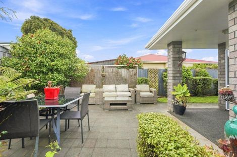 Photo of property in 6 Waharua Place, Tawhero, Whanganui, 4501