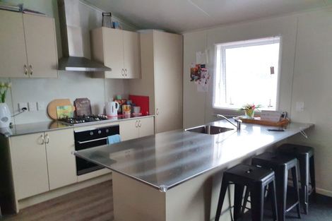 Photo of property in 10a York Place, Cannons Creek, Porirua, 5024