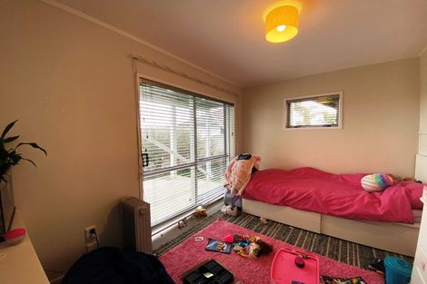 Photo of property in 43a Marellen Drive, Red Beach, 0932