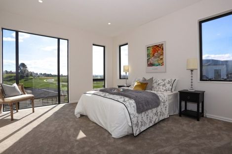 Photo of property in 21 Merv Clarke Lane, Massey, Auckland, 0614