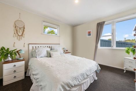 Photo of property in 21 Chartwell Avenue, Glenfield, Auckland, 0629