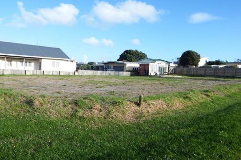 Photo of property in 2 Omanu Street, Koitiata, Wanganui, 4581