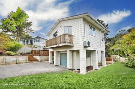 Photo of property in 32 Outlook Road, Greenhithe, Auckland, 0632
