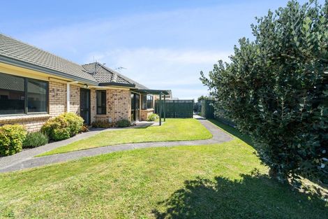 Photo of property in 116 Evans Road, Papamoa Beach, Papamoa, 3118