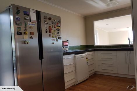 Photo of property in 2/28 Coroglen Avenue, Birkenhead, Auckland, 0626