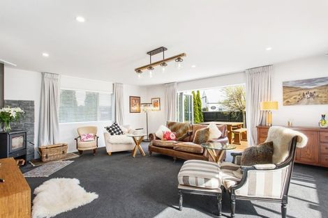 Photo of property in 106 Regency Crescent, Redwood, Christchurch, 8051